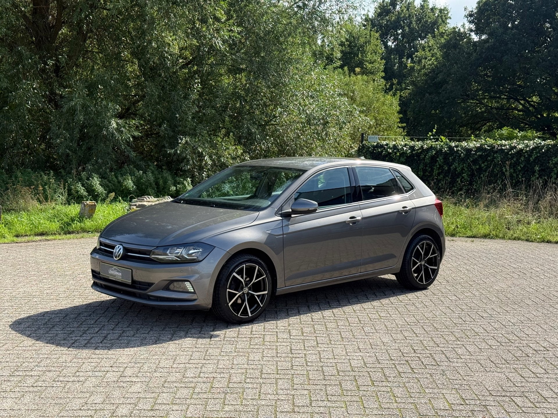 Volkswagen Polo 1.0 TSI Highline R-LINE VELGEN I CARPLAY I P, Auto's, Voorwielaandrijving, Gebruikt, 23 km/l, Origineel Nederlands