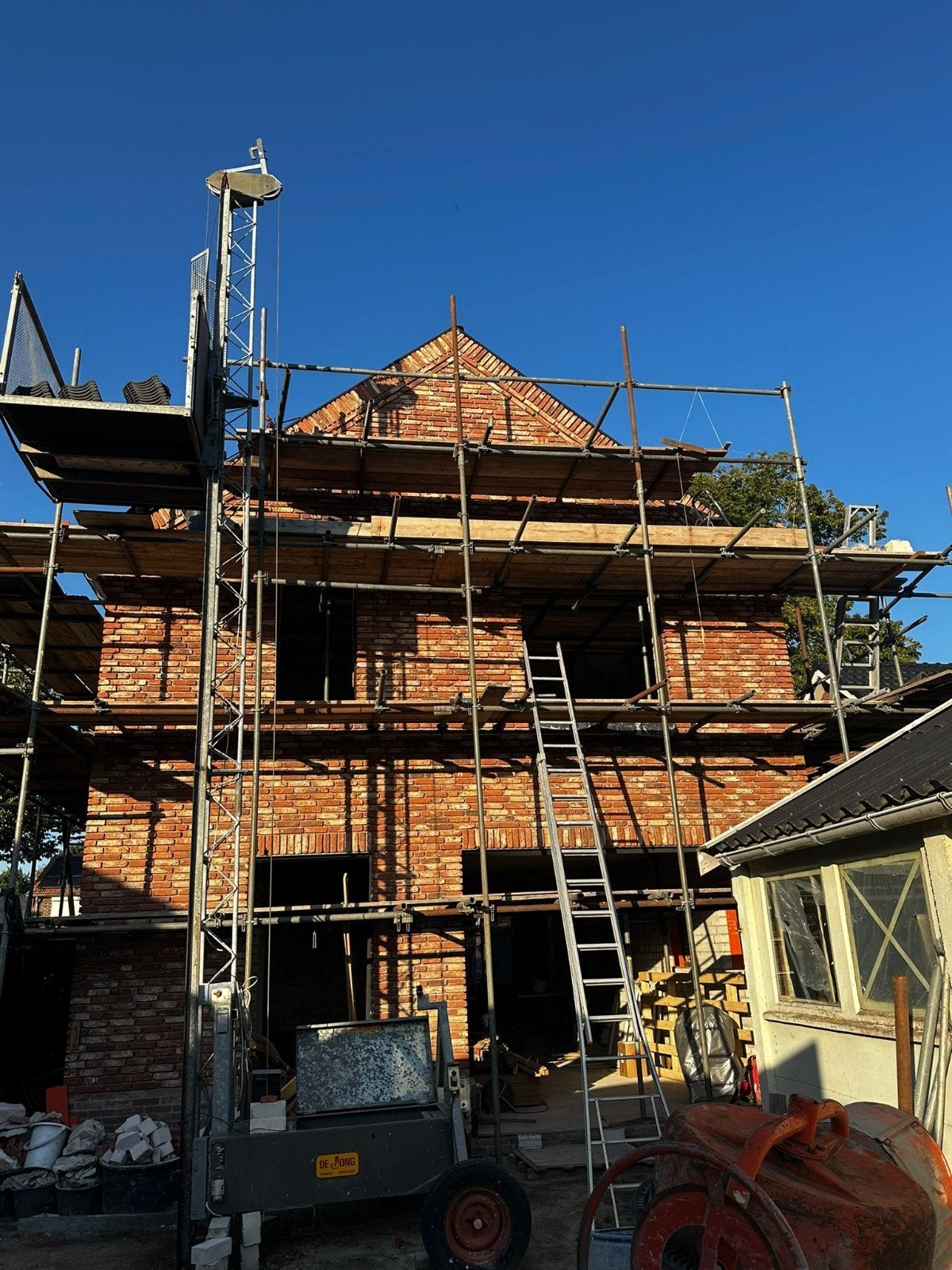Foto 5 van Volledige gevelsteiger voor groot woonhuis (250m2)
