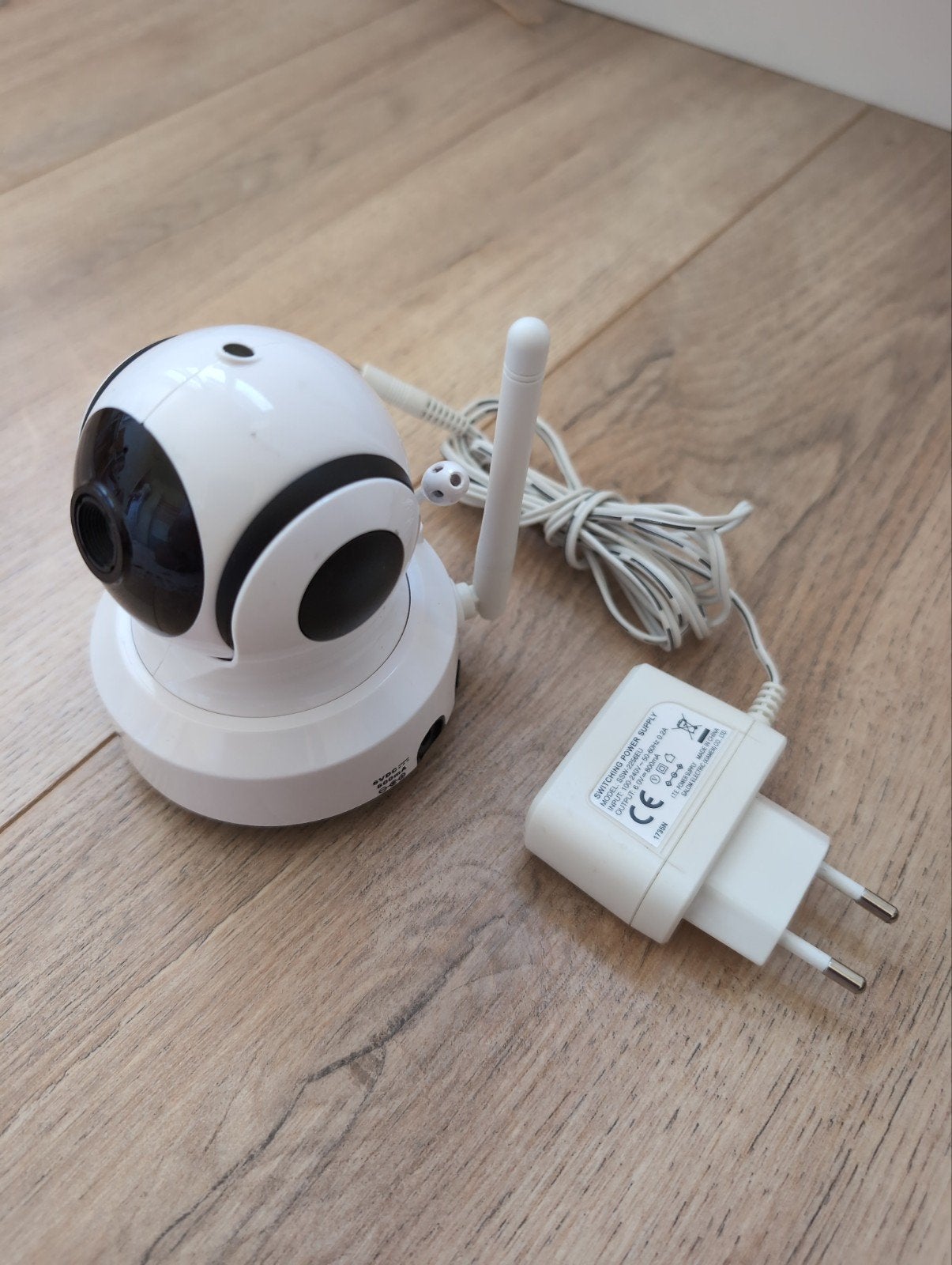 Luvion Essential camera voor babyfoon, Ophalen of Verzenden, Gebruikt, Minder dan 100 meter, Camera