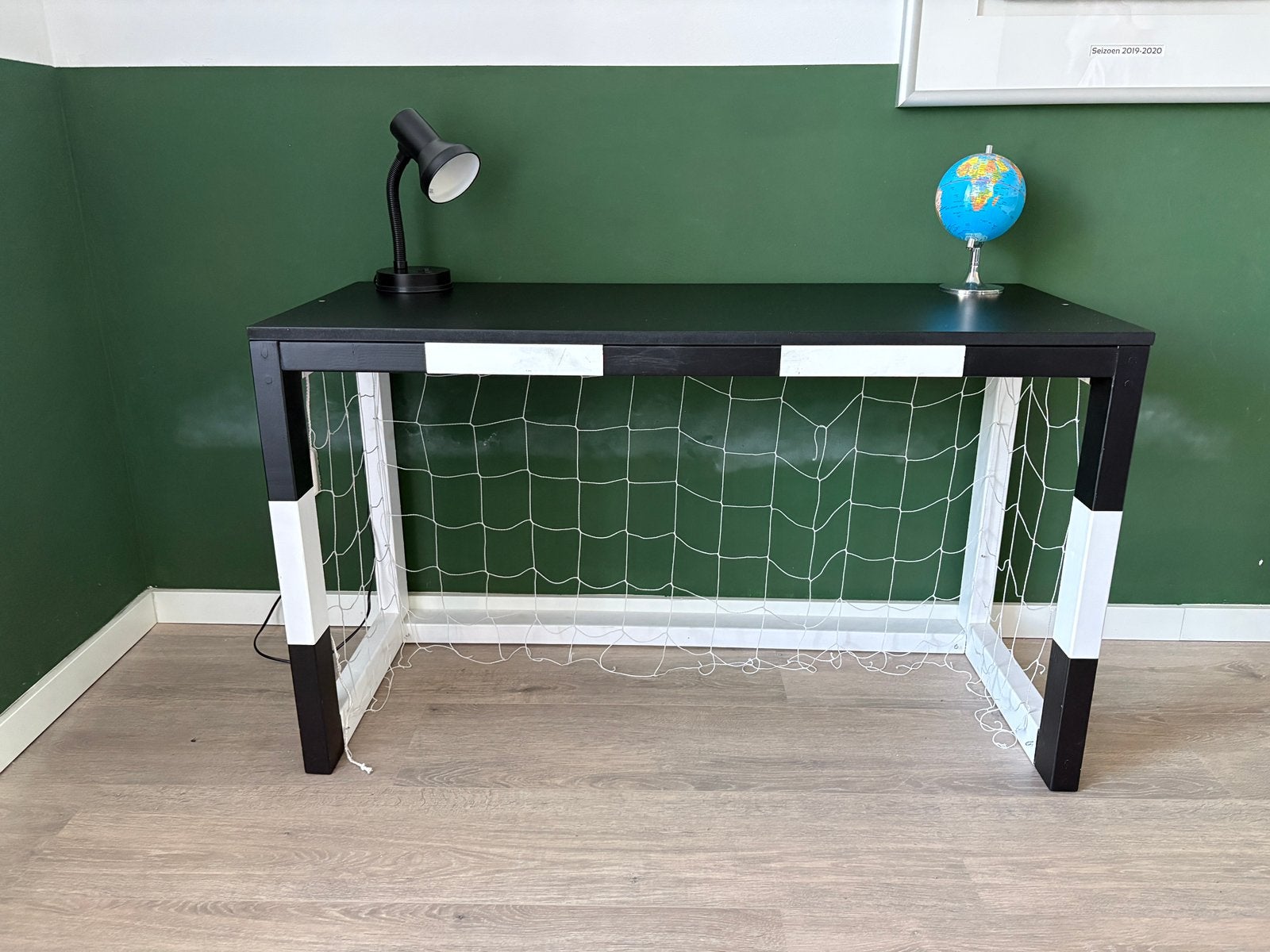 Bureau in de  vorm van een voetbalgoal!, Ophalen, Gebruikt, 120 cm, Kinderbureau