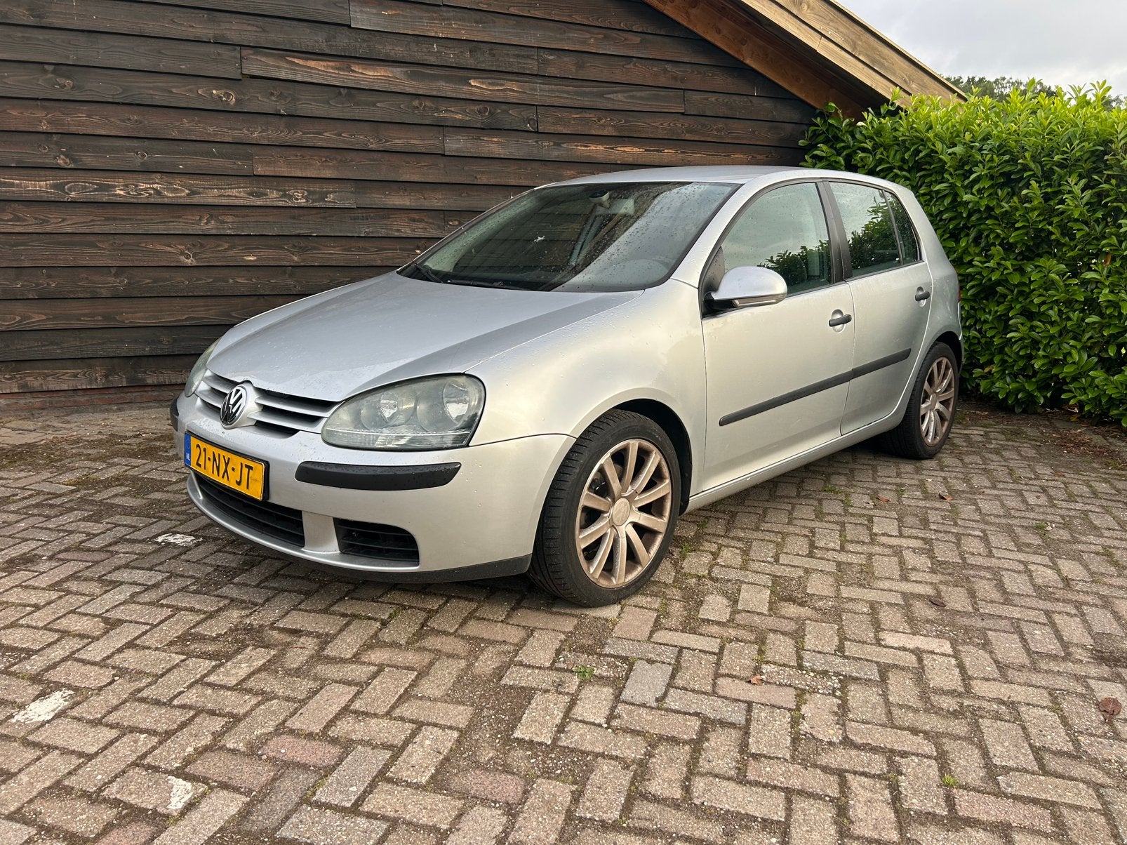 Volkswagen Golf 2.0 FSI 110KW 5D 2004 Grijs Motor defect, Voorwielaandrijving, Stof, Zwart, 4 cilinders