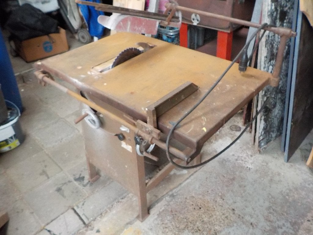 Zaagtafel 220 volt, Ophalen, Gebruikt, Afkortzaag, 30 tot 70 mm