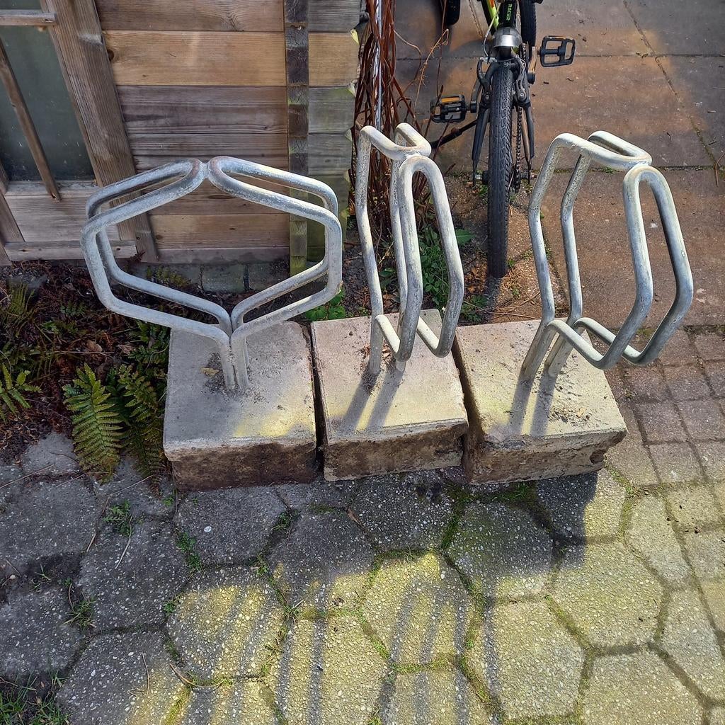 Fietsenrek, Ophalen