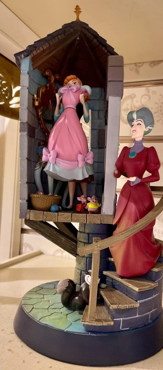 Disneyland Parijs Assepoester beeld, Ophalen of Verzenden, Assepoester of Belle, Nieuw, Beeldje of Figuurtje