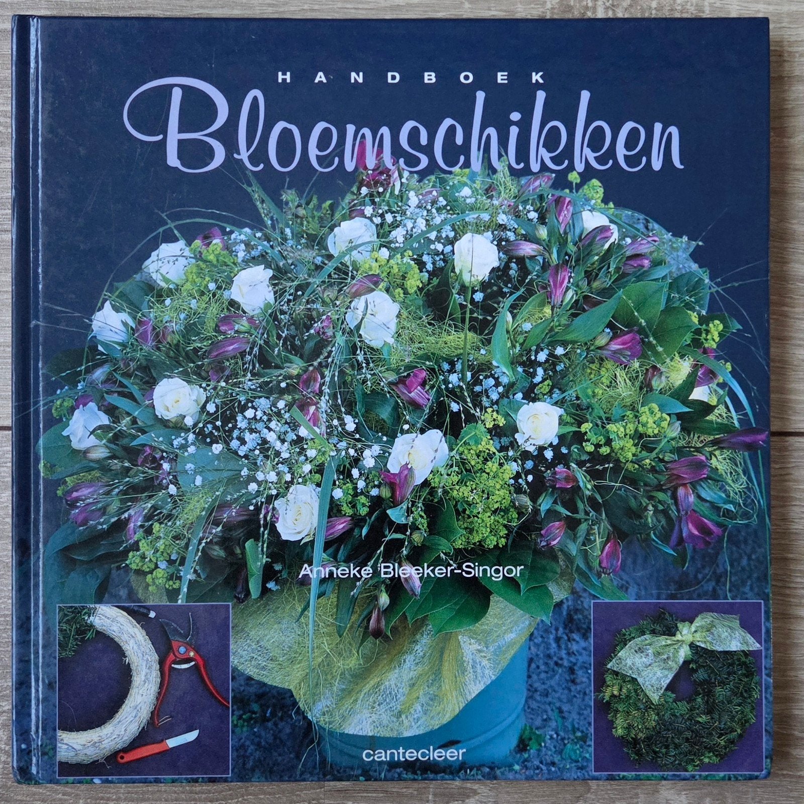 Anneke Bleeker-Singor - Handboek bloemschikken, Boeken, Bloemschikken, Groendecoratie, A. Bleeker-Singor, Ophalen of Verzenden