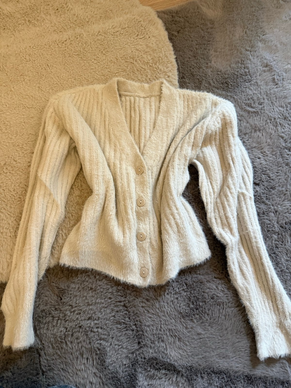 Zacht gebreid vest met knopen, Ophalen of Verzenden, Zo goed als nieuw, Maat 34 (XS) of kleiner, Beige