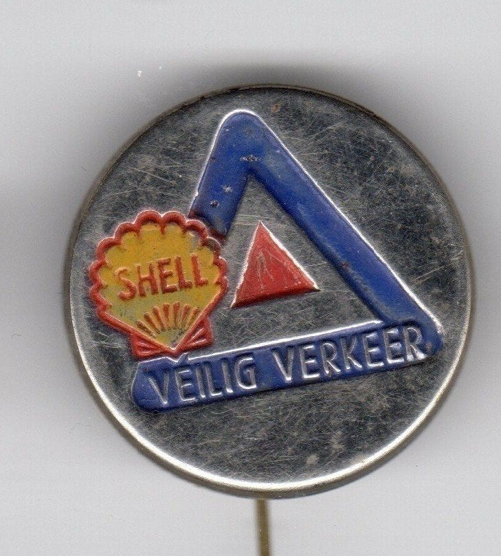 Speldje SHELL VEILIG VERKEER (A1), Verzamelen, Speldjes, Pins en Buttons, Ophalen of Verzenden, Gebruikt, Overige onderwerpen