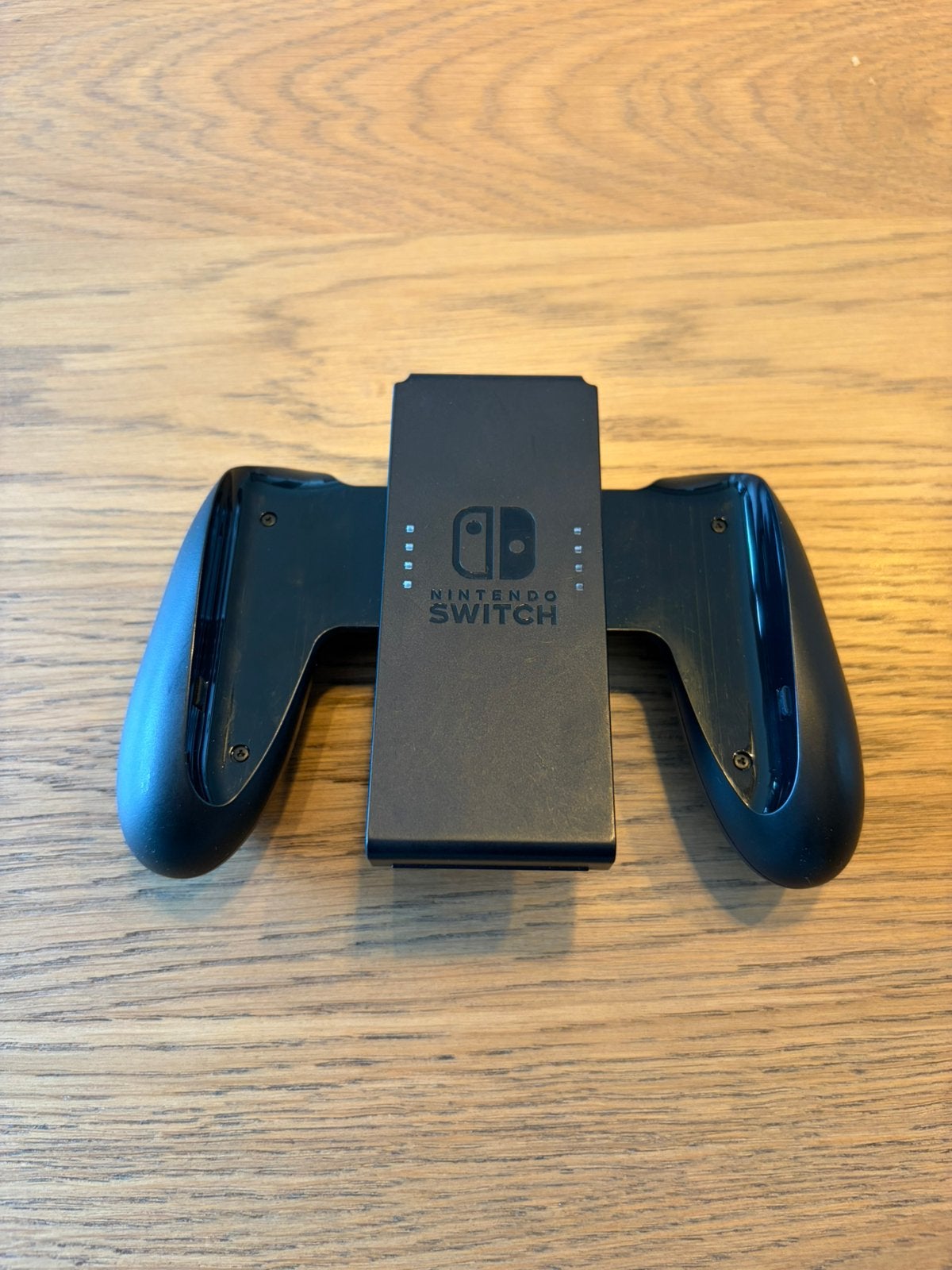 Nintendo Switch Joy Con Grip Controller, Ophalen of Verzenden, Zo goed als nieuw, Zonder controller, Switch Original