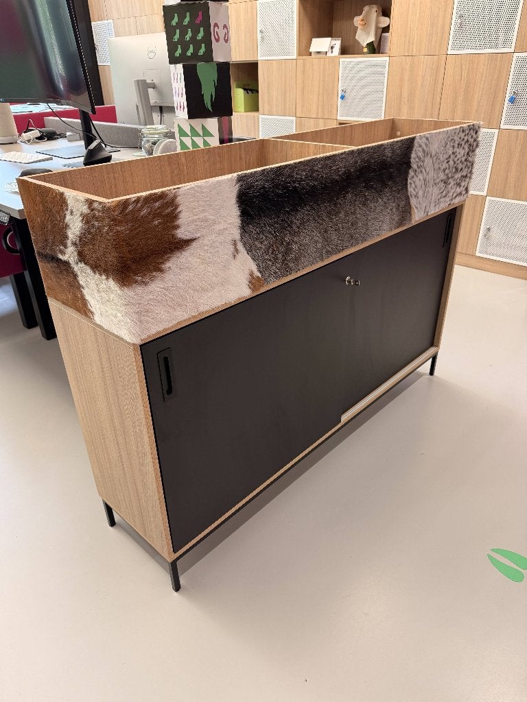 2x Schuifdeurkast Choice H:100 D:170 B40cm met plantenbak, Zakelijke goederen, Kantoor en Winkelinrichting | Kantoormeubilair en Inrichting