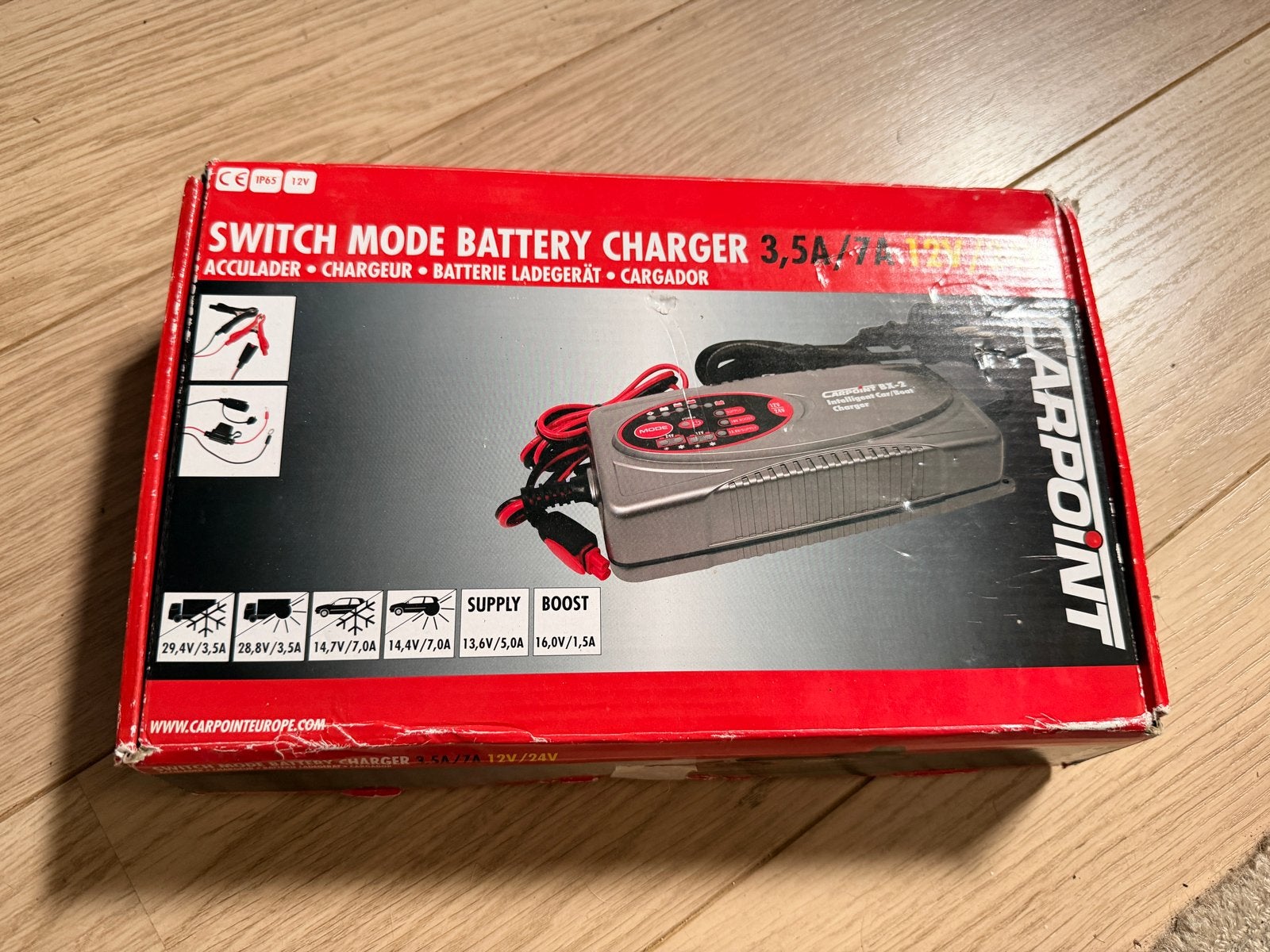 Carpoint BX-2 Intelligent Acculader 12V/24V + Tas, Ophalen of Verzenden, Gebruikt, Universele onderdelen