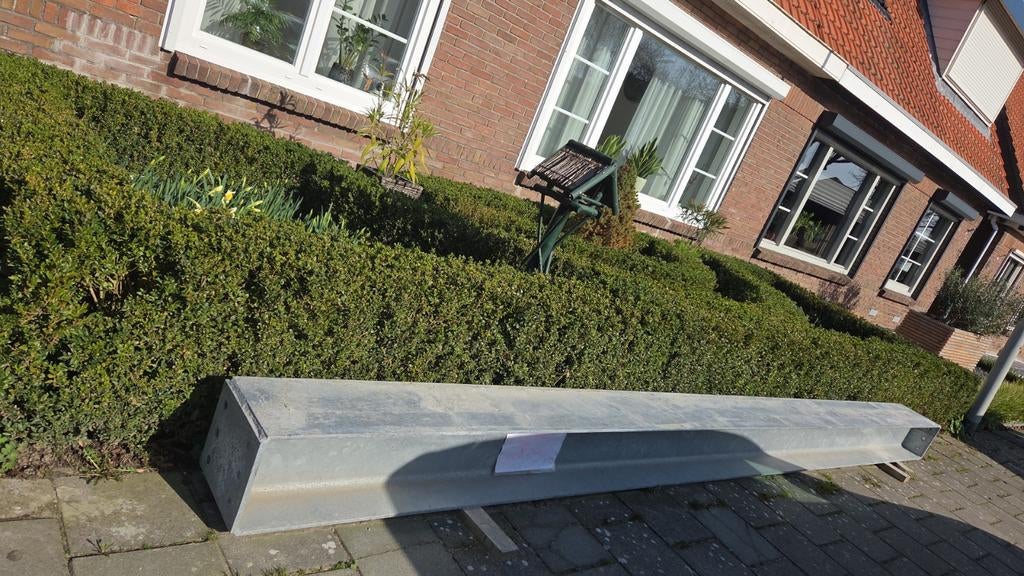 Gegalvaniseerde stalen balk - Robuust en veelzijdig, Doe-het-zelf en Verbouw, Metalen, Ophalen of Verzenden, Gebruikt, IJzer