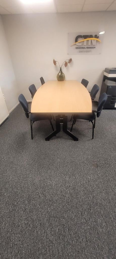 Kembo Vergadertafel - 250x124.5 cm, Vergader- of Presentatieruimte, Ophalen, Gebruikt, Tafel