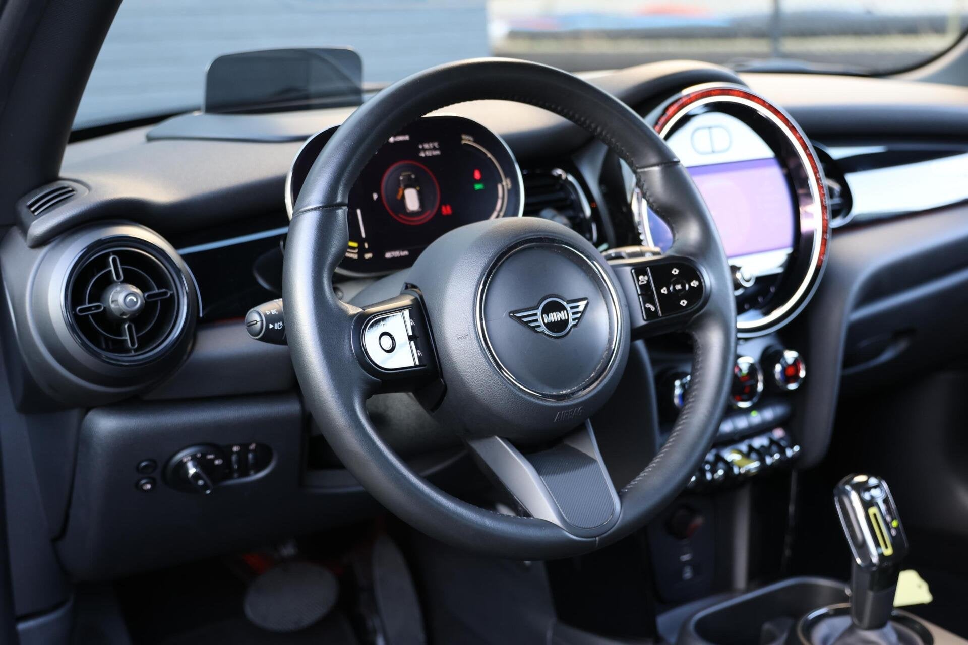 Mini Electric Camden Edition 33 kWh | HUD | ACC | SOH 95.0%|, Auto's, Dealer onderhouden, 33 kWh, 4 stoelen, 184 pk