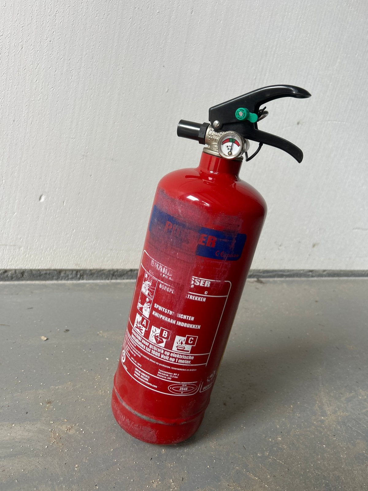 Brandblusser - Compact en gebruiksklaar, Ophalen of Verzenden, Gebruikt, Brandblusser