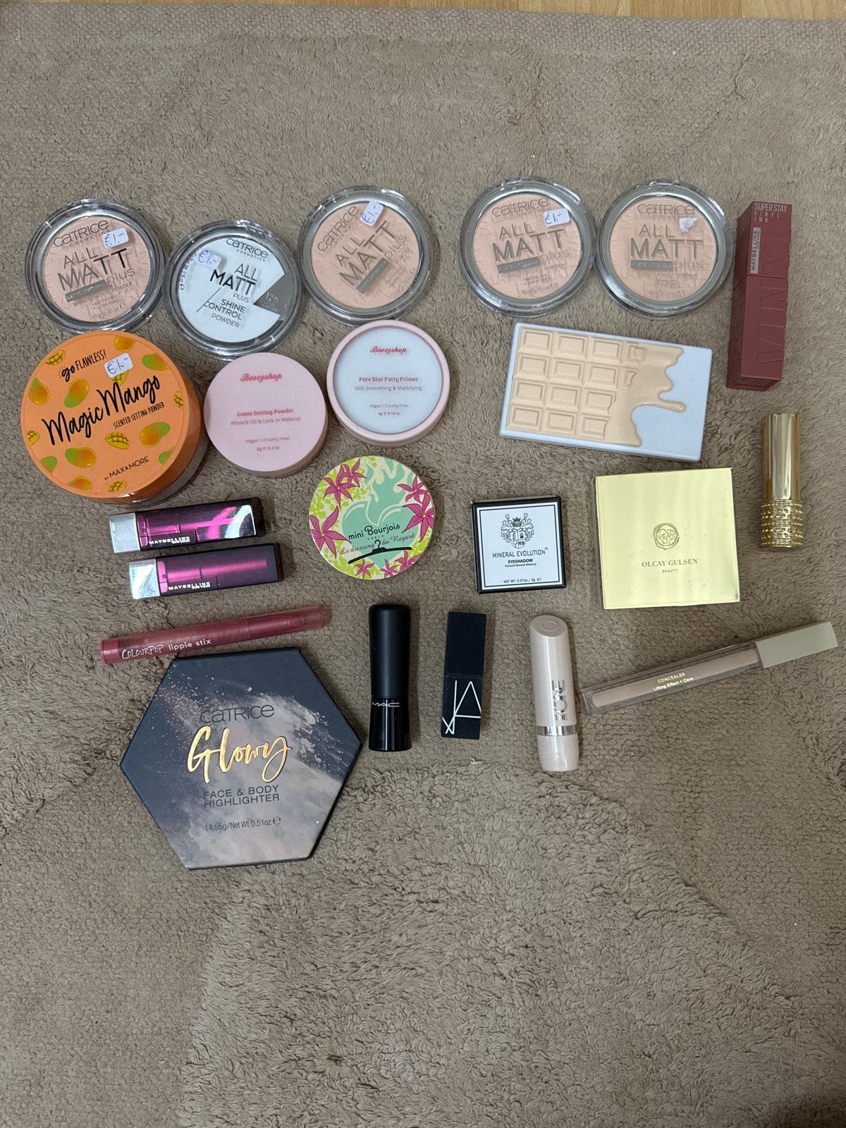 Make-up pakket diverse merken: NARS, MAC, Olcay Gulsen, Mayb, Gebruikt, Overige kleuren, Gehele gezicht, Ophalen of Verzenden