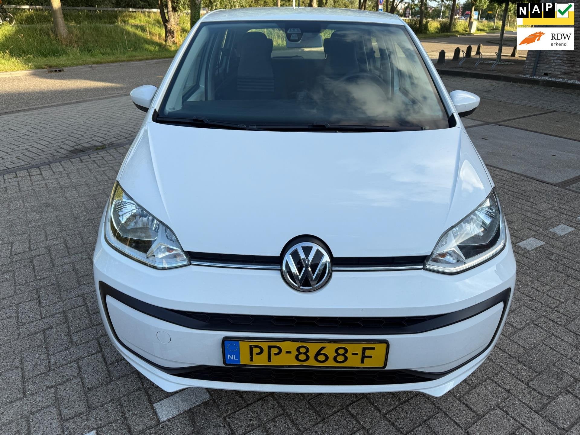 Volkswagen Up! 1.0 BMT move up! ((( 12 maanden garantie ))), Voorwielaandrijving, Gebruikt, Wit, Origineel Nederlands