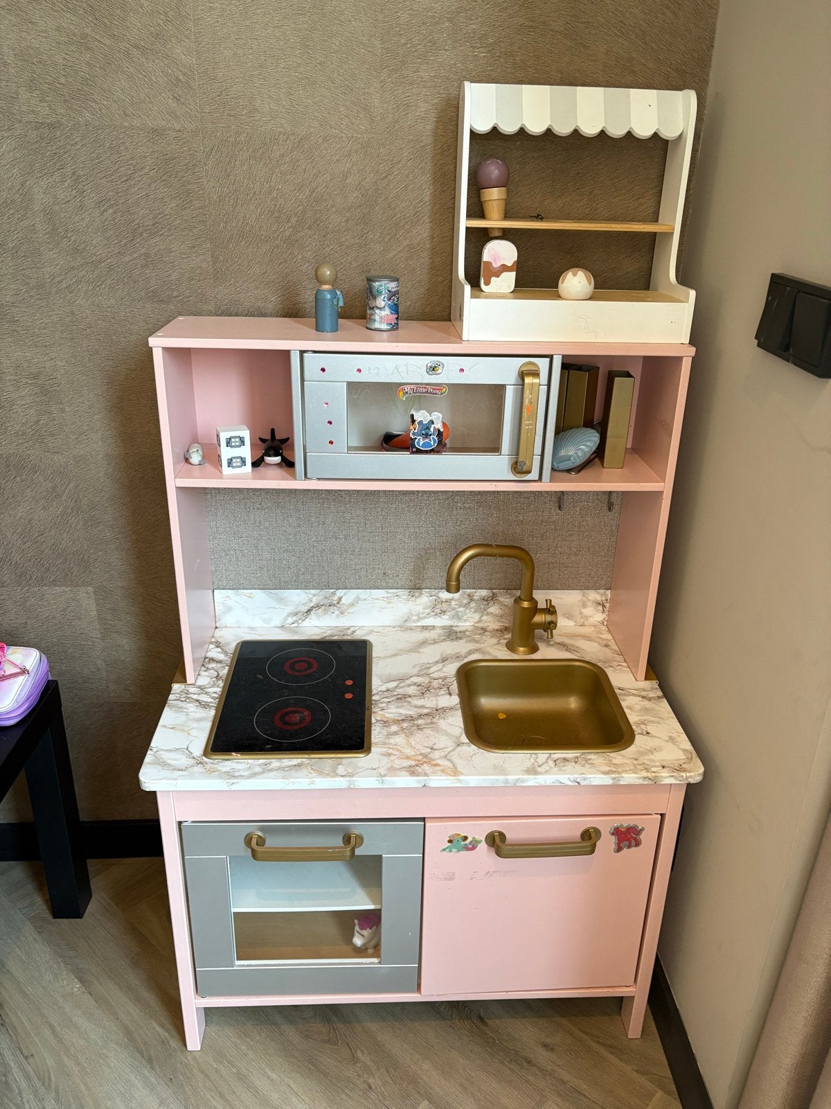 Roze kinderkeuken met marmerlook en accessoires, Ophalen of Verzenden, Zo goed als nieuw, Knutselen