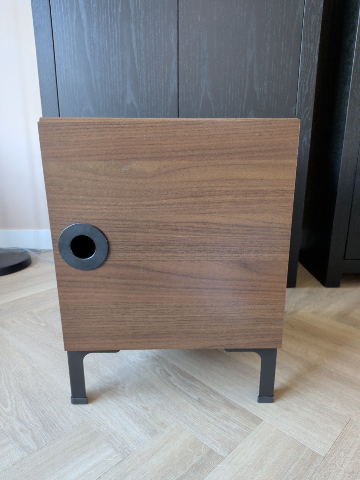 IKEA Nachtkastje Bruin met Zwarte Accenten, Ophalen, Gebruikt, Minder dan 45 cm, Minder dan 55 cm