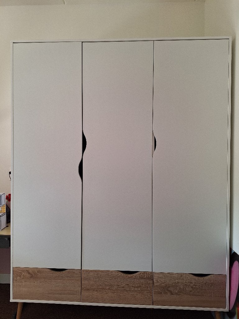 Leen Bakker Delta Kast - Wit met Eikenhout, 3-deurs, Ophalen, Met deur(en), 100 tot 150 cm, Eikenhout
