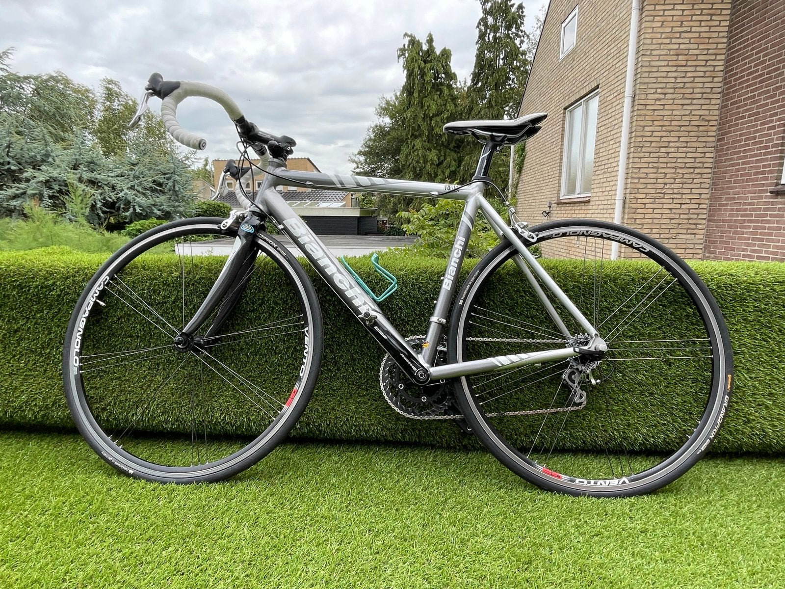 Bianchi 1885 racefiets in zeer goede staat, Fietsen en Brommers, Fietsen | Racefietsen, 28 inch, 10 tot 15 versnellingen, Aluminium