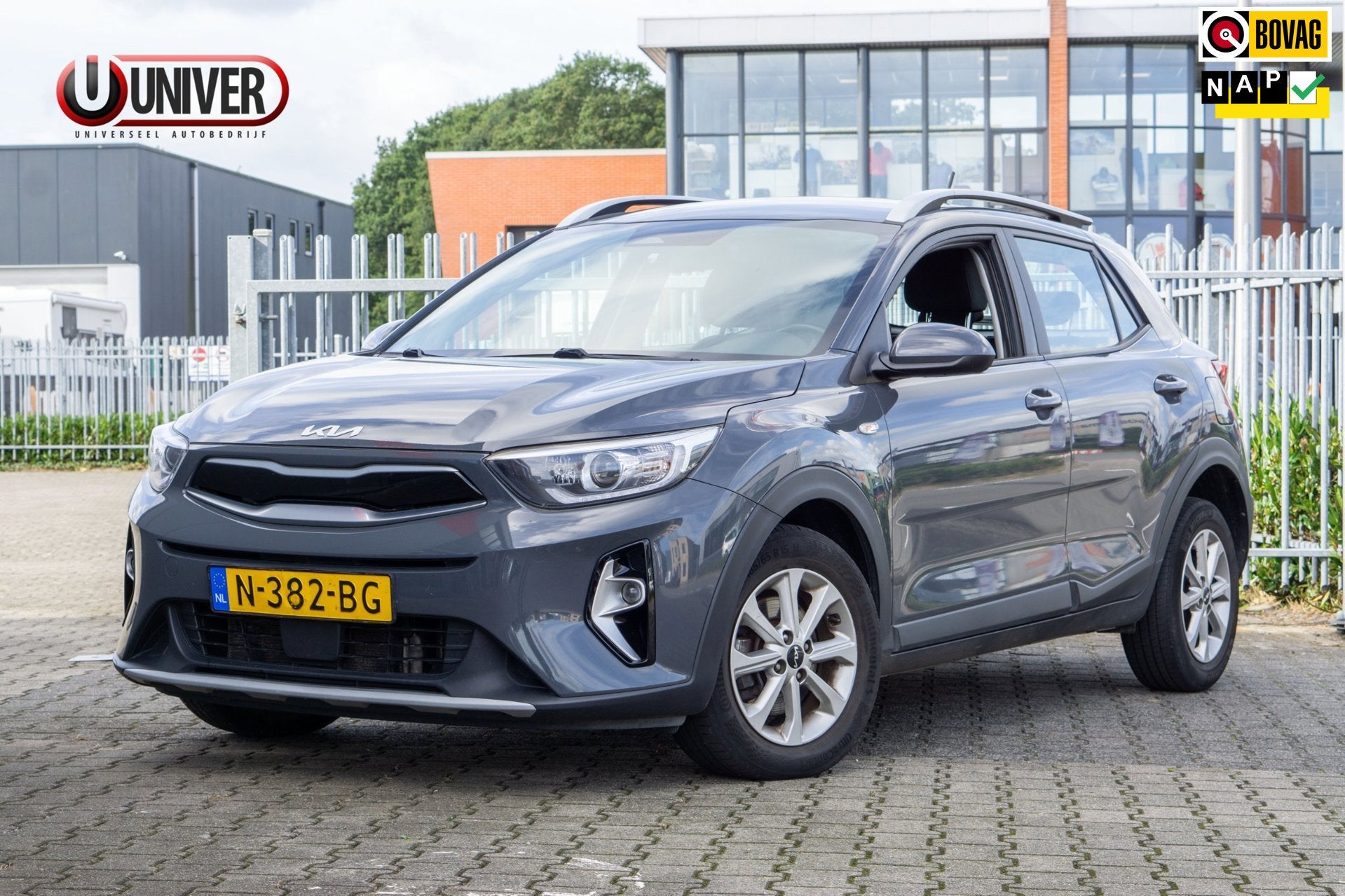 Kia Stonic 1.0 T-GDi MHEV DynamicLine CARPLAY/ANDROID/CAMERA, Auto's, Lichtsensor, 450 kg, Gebruikt, Euro 6