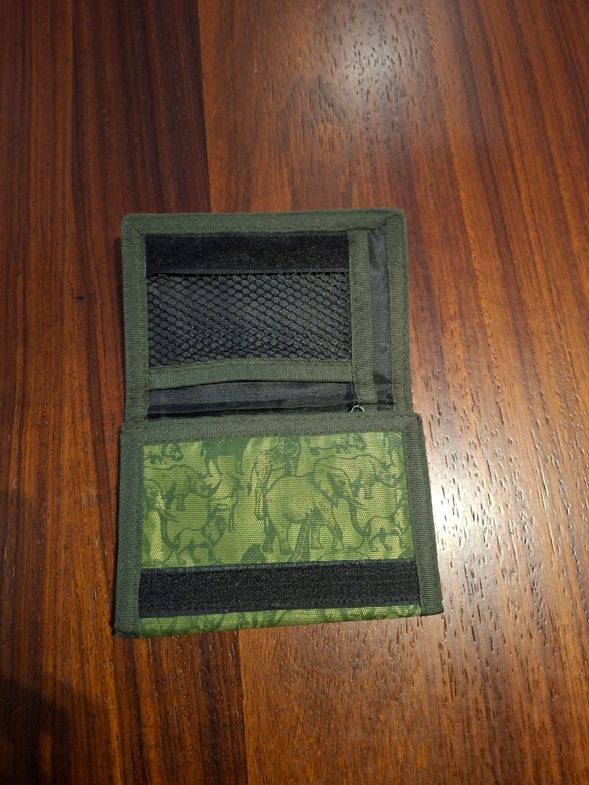 Leuke kinderportemonnee met klittenbandsluiting, Ophalen of Verzenden, Zo goed als nieuw, Groen, Overige merken