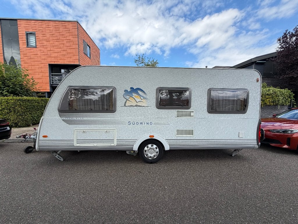 KNAUS SPORT 500 FU NL PREMIUM 2009, Caravans en Kamperen, Caravans, Omvormbare zithoek, Rondzit, Schokbreker, Particulier