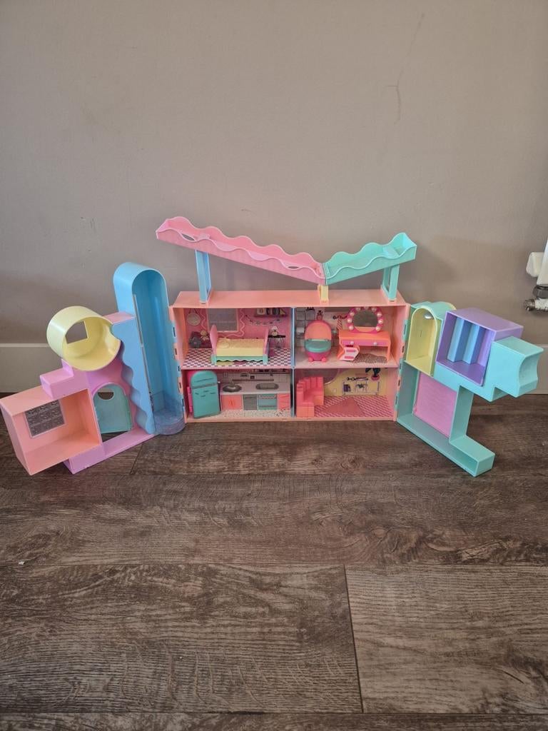 LOL poppenhuis, Kinderen en Baby's, Speelgoed | Poppenhuizen, Ophalen of Verzenden