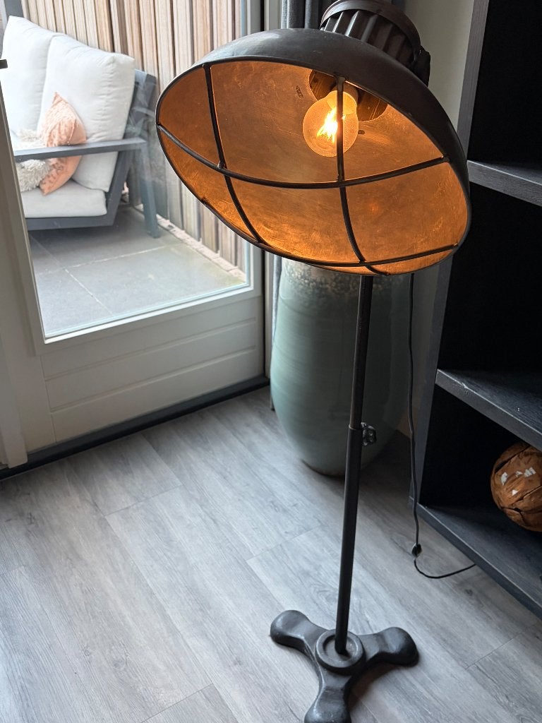 Vloerlamp, Huis en Inrichting, Lampen | Vloerlampen, Ophalen, Zo goed als nieuw, 150 tot 200 cm