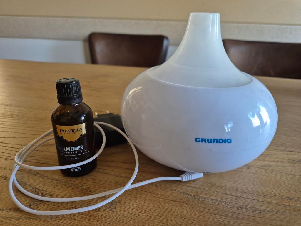 Grundig aroma diffuser luchtbevochtiger en geurverspreider, Ophalen, Zo goed als nieuw