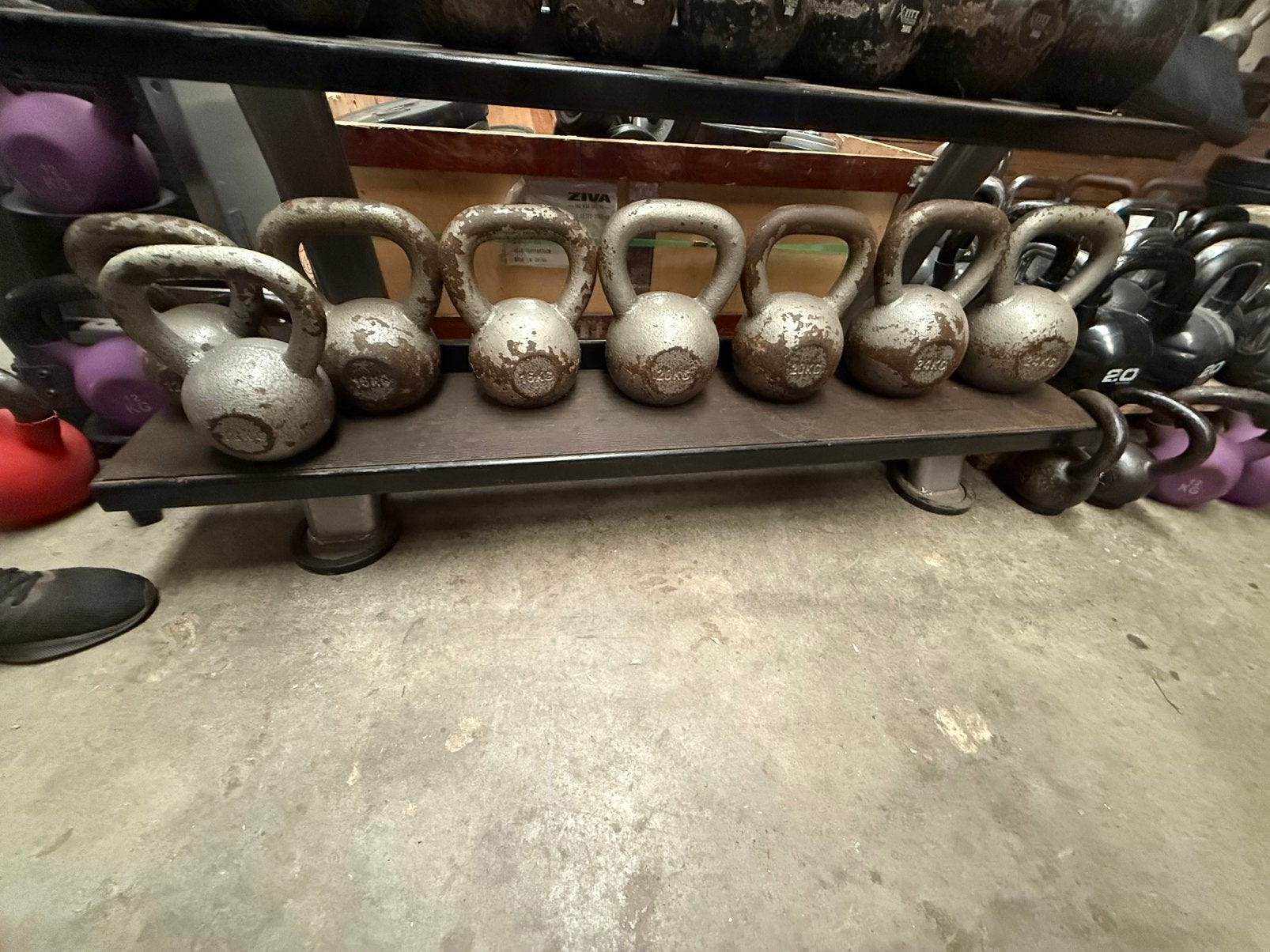Gietijzeren Kettlebells set met rek, Ophalen, Kettlebell