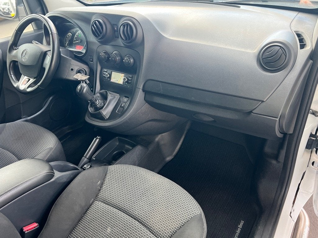 Mercedes-Benz Citan 111 CDI Airco Navigatie Camera Trekhaak, Auto's, Voorwielaandrijving, Gebruikt, Euro 6, 4 cilinders