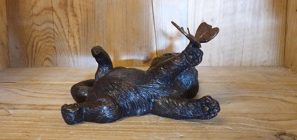 Bronzen beeld/ Kitten spelend met vlinder / brons / poes/kat, Nieuw, Info@huisentuindecoratiemarie.nl, Huis en tuin decoratie marie