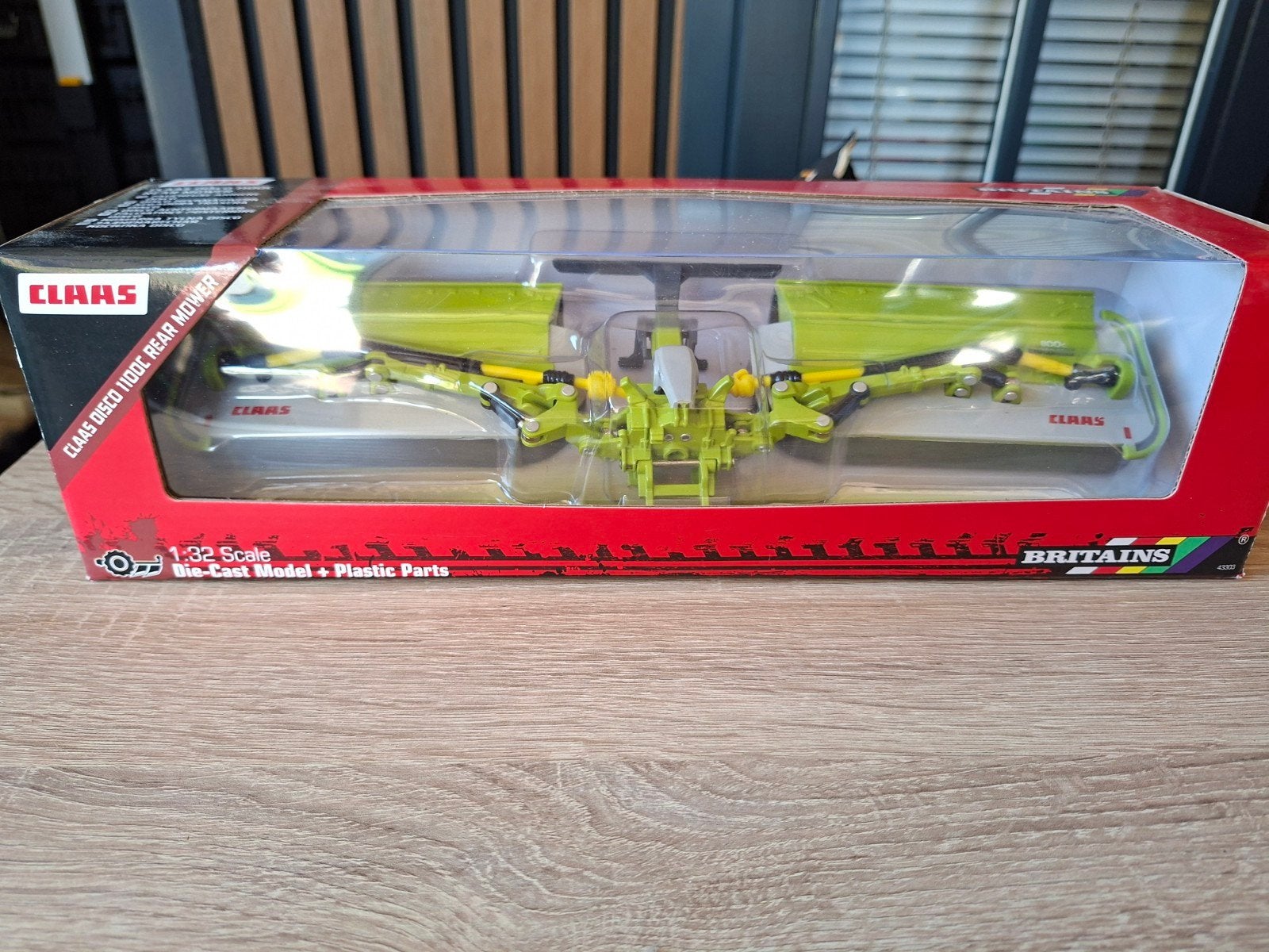 Britains Claas Disco 1100C Achtermaaier 1:32, Hobby en Vrije tijd, Modelauto's | 1:32, Ophalen of Verzenden, Nieuw, Tractor of Landbouw