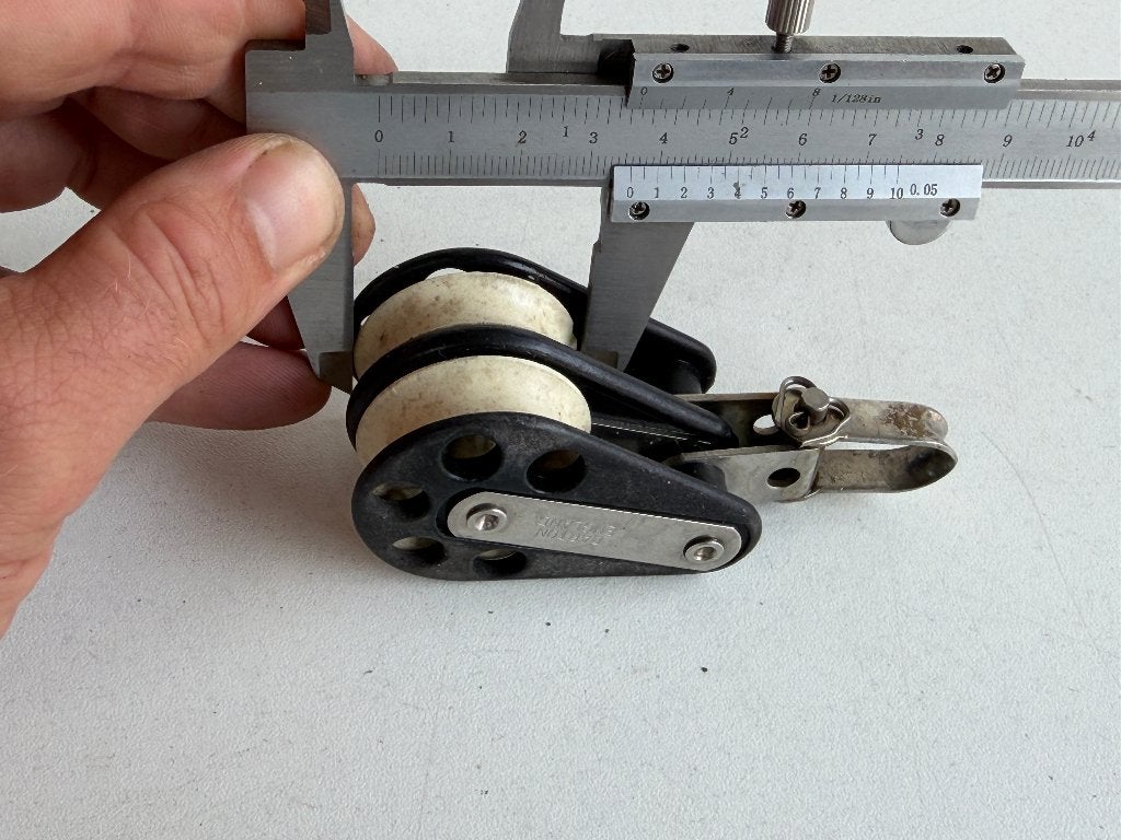 Barton 2 schijfs blok 35 mm tot 8 mm lijn, Watersport en Boten, Accessoires en Onderhoud, Ophalen of Verzenden, Gebruikt, Lijn of Blok