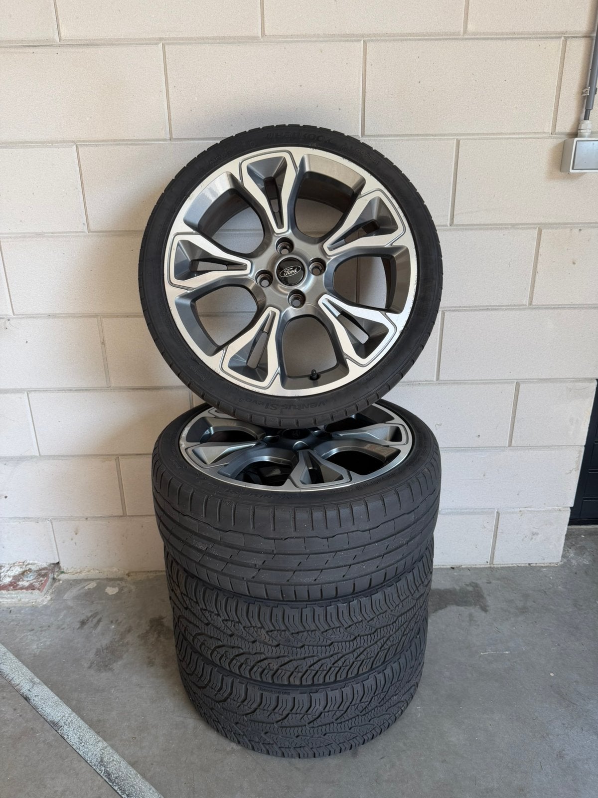 Ford fiesta mk8 st line, Ophalen, 18 inch, Gebruikt, Banden en Velgen