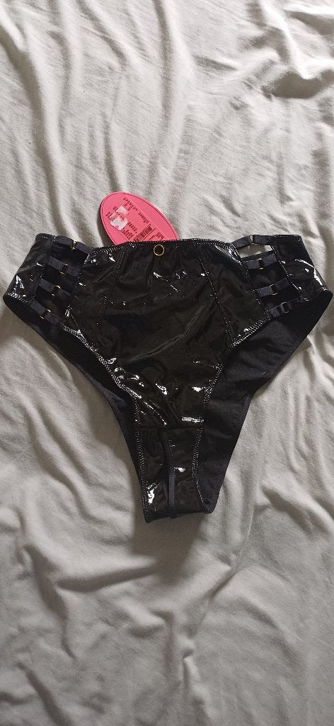 sexy string laklook Hunkemoller nieuw , open kruisje, Hunkemöller, Verzenden, Zwart, String
