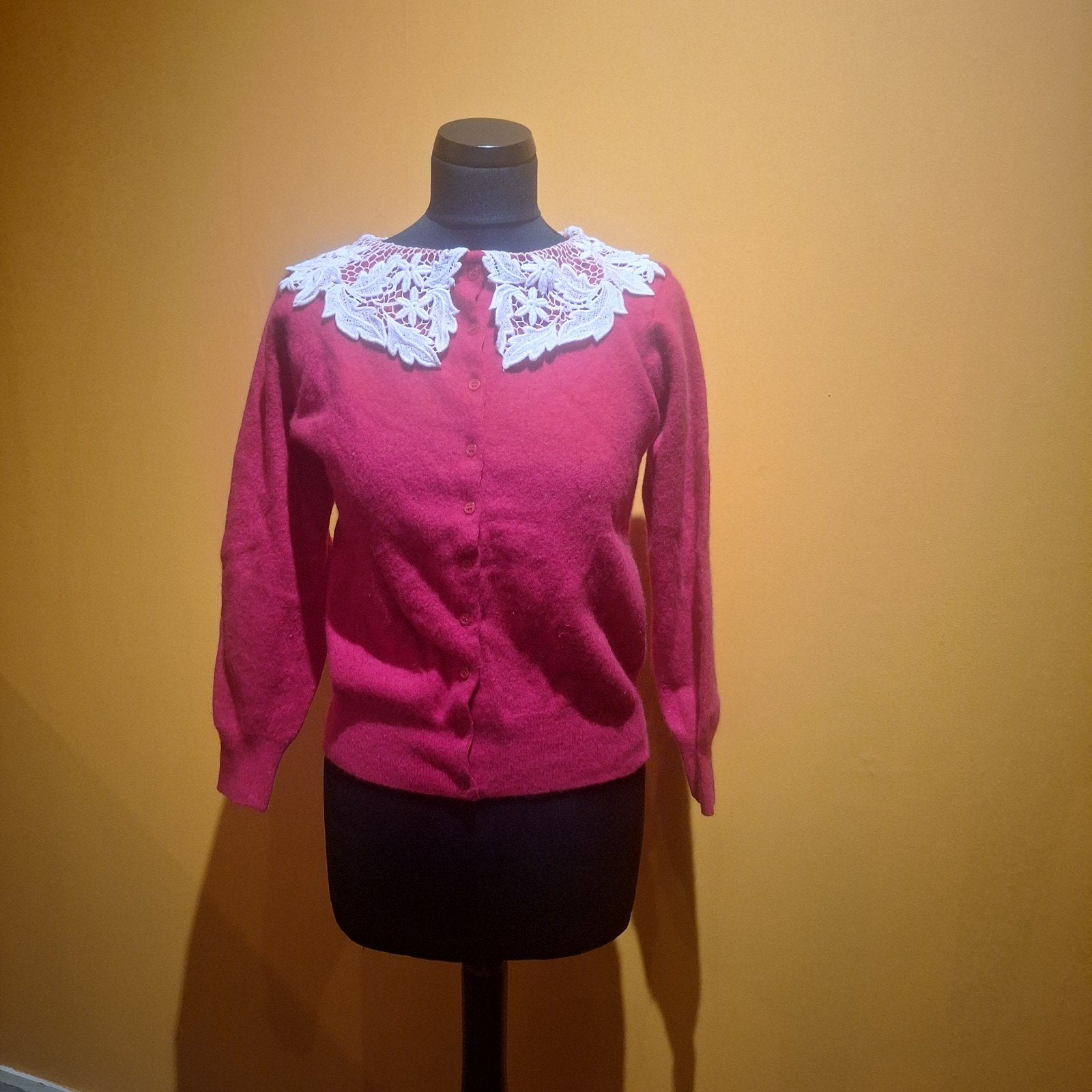Vintage Laura Ashley rood vest met kanten kraag, Maat 38/40 (M), Ophalen of Verzenden, Zo goed als nieuw, Laura Ashley