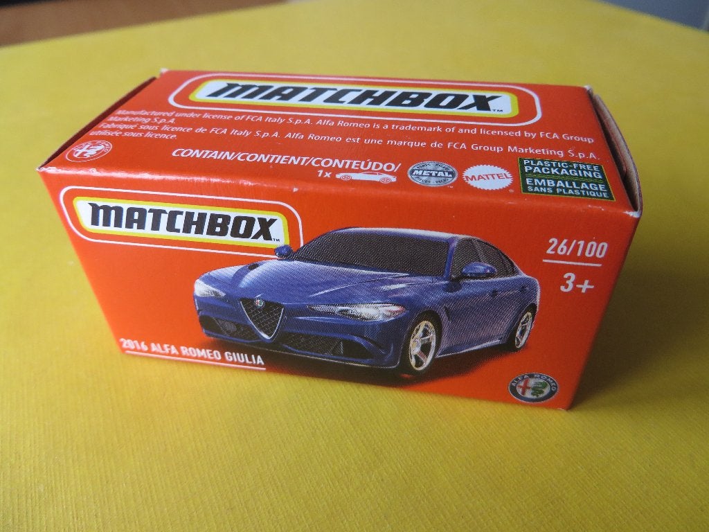 Matchbox Alfa Romeo Giulia blauw, Ophalen of Verzenden, Nieuw, Auto