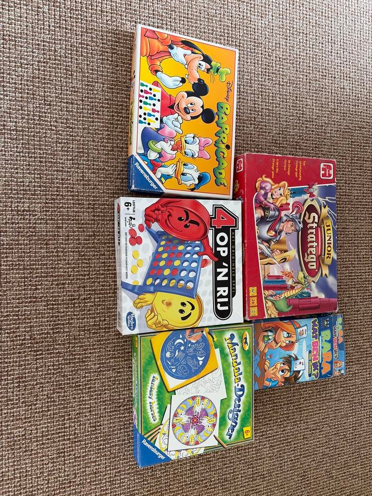 Diverse Bordspellen: Disney Barricade, 4 op 'n Rij, Stratego, Ophalen of Verzenden, Gebruikt