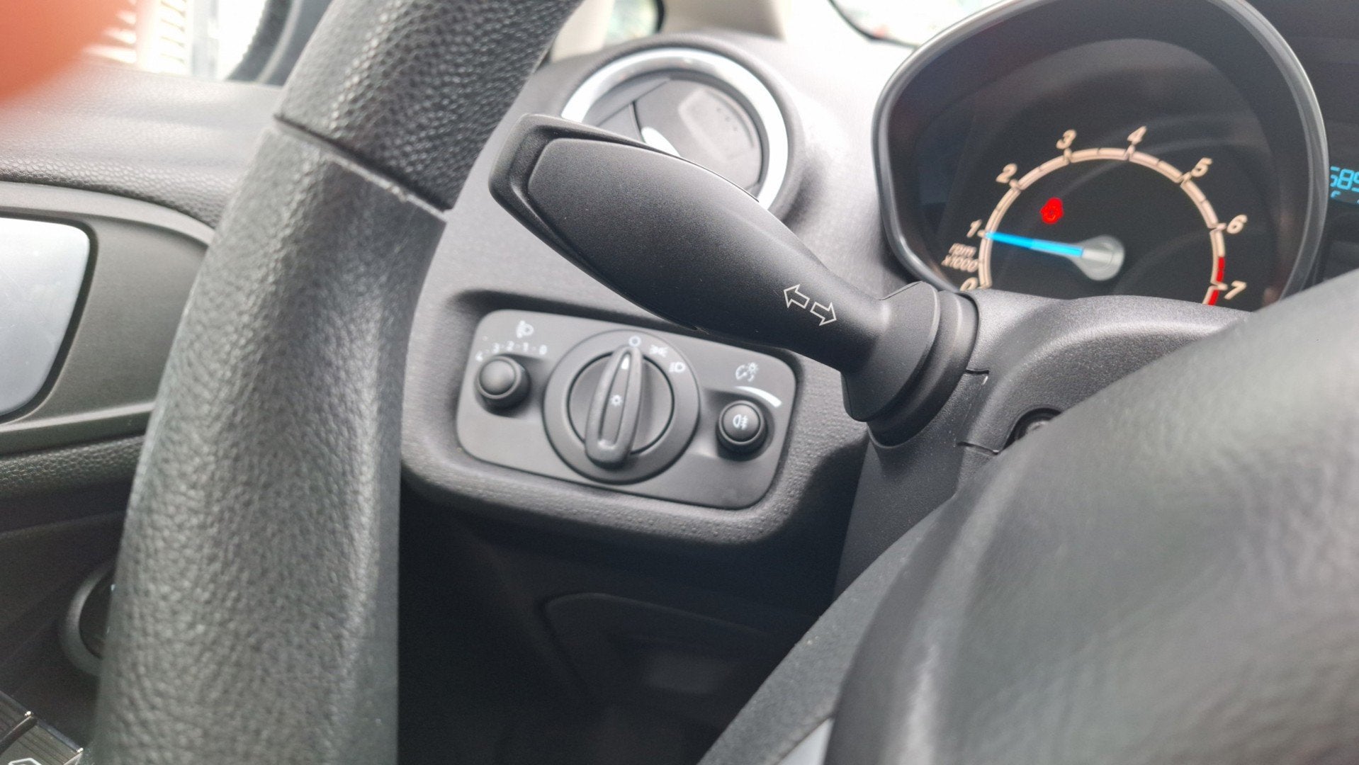 Foto 13 van Ford Fiesta 1.0 Style