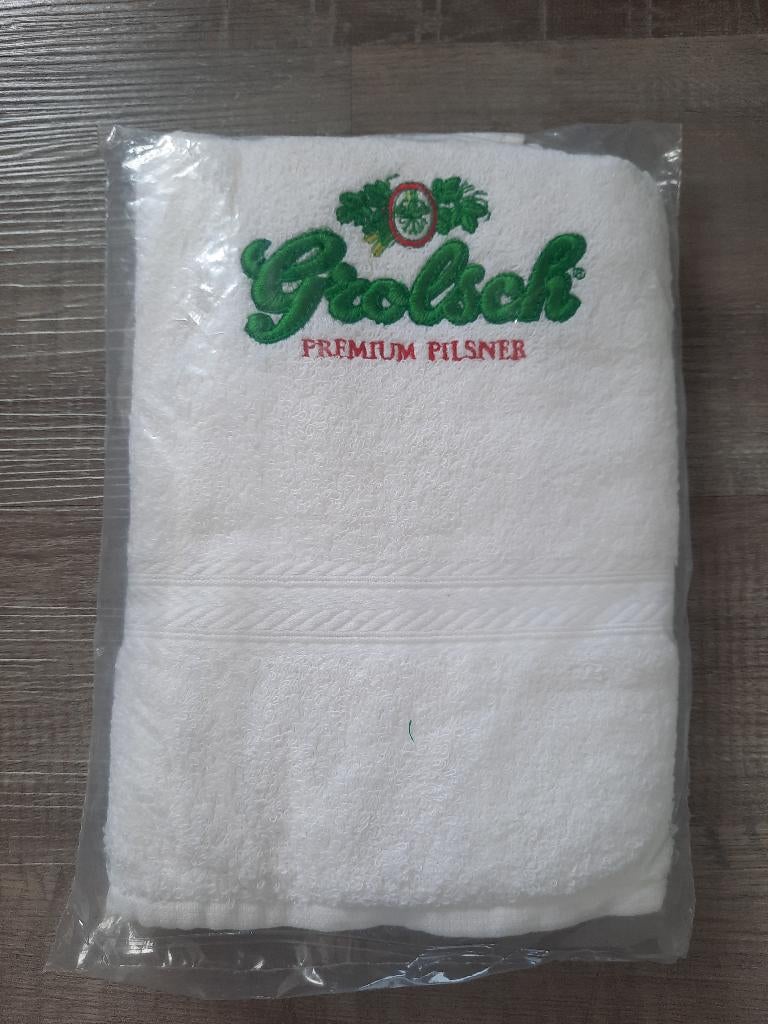 Te koop: witte Grolsch handdoek, cadeau vaderdag, geslaagd, Ophalen of Verzenden, Nieuw, Overige typen, Grolsch