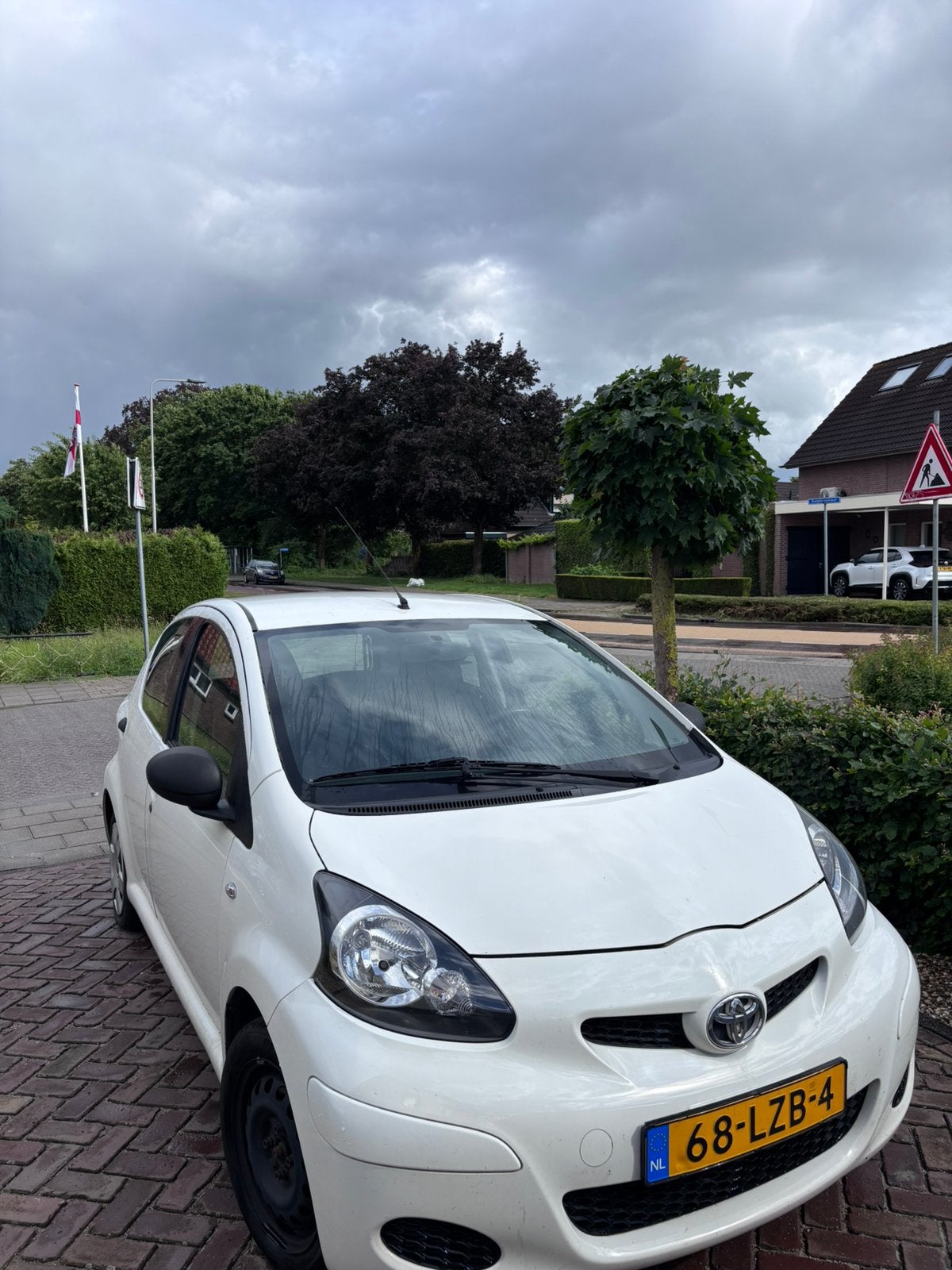 Toyota Aygo 1.0 12V Vvt-i 5DRS 2010 Wit, Auto's, Voorwielaandrijving, 4 stoelen, Origineel Nederlands, Handgeschakeld