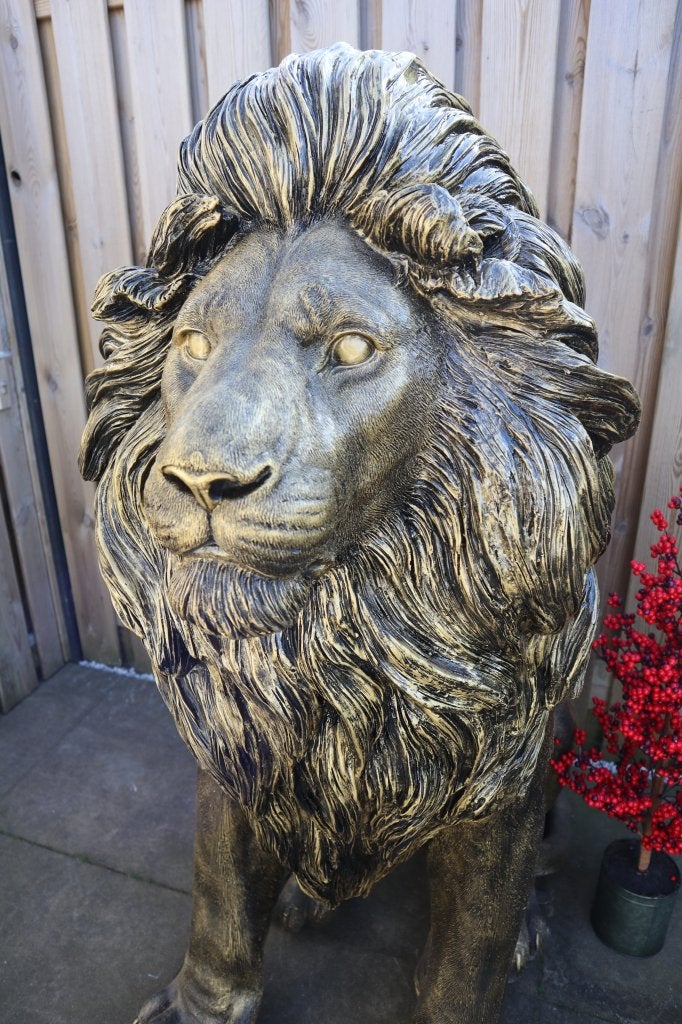 Leeuw beeld goud 134 cm | tuinbeeld & woondecoratie, Dierenbeeld, Kunststof, -, -