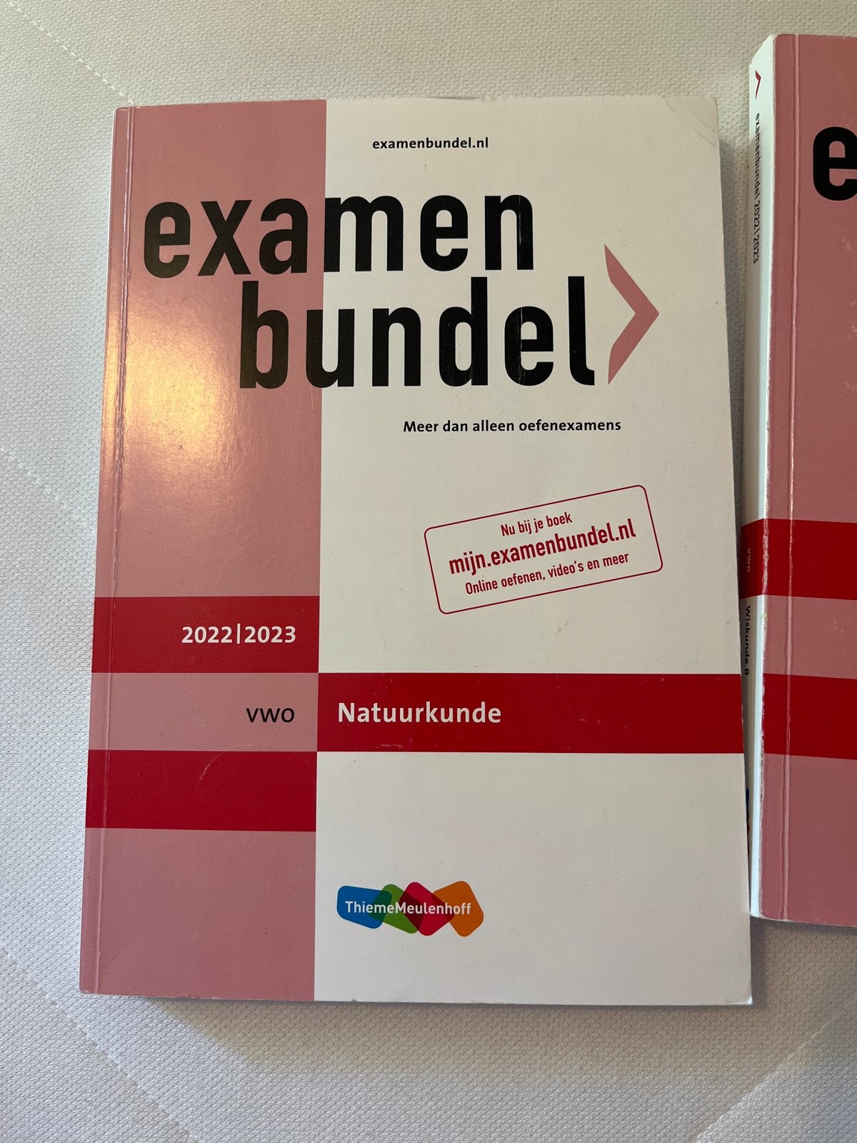 Examenbundels en Samengevat VWO 2022/2023, Boeken, Schoolboeken, Ophalen of Verzenden, Zo goed als nieuw, VWO, Natuurkunde