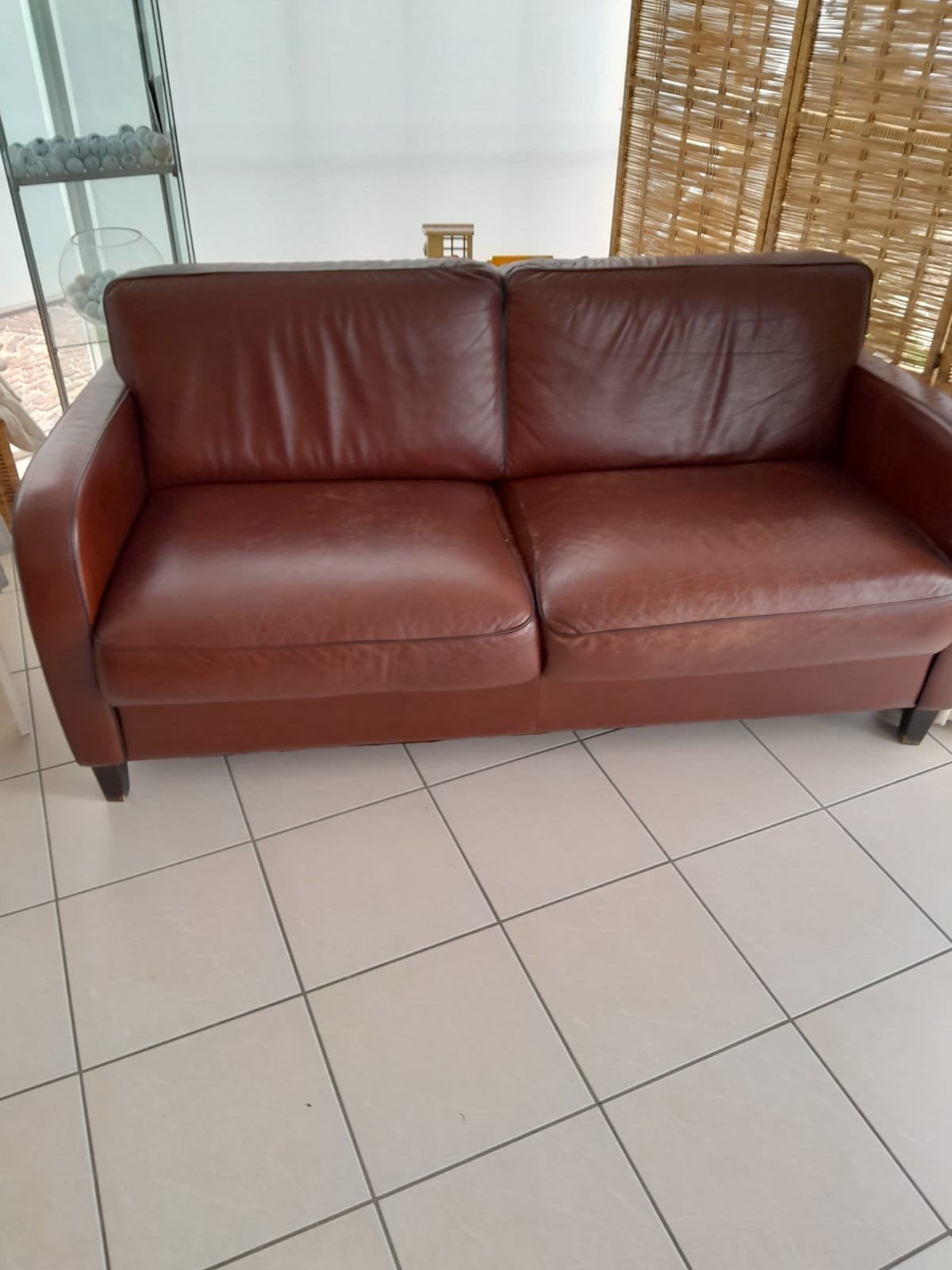 Te koop Leren bank., Huis en Inrichting, Banken | Bankstellen, Ophalen, Gebruikt, 150 tot 200 cm, Tweepersoons