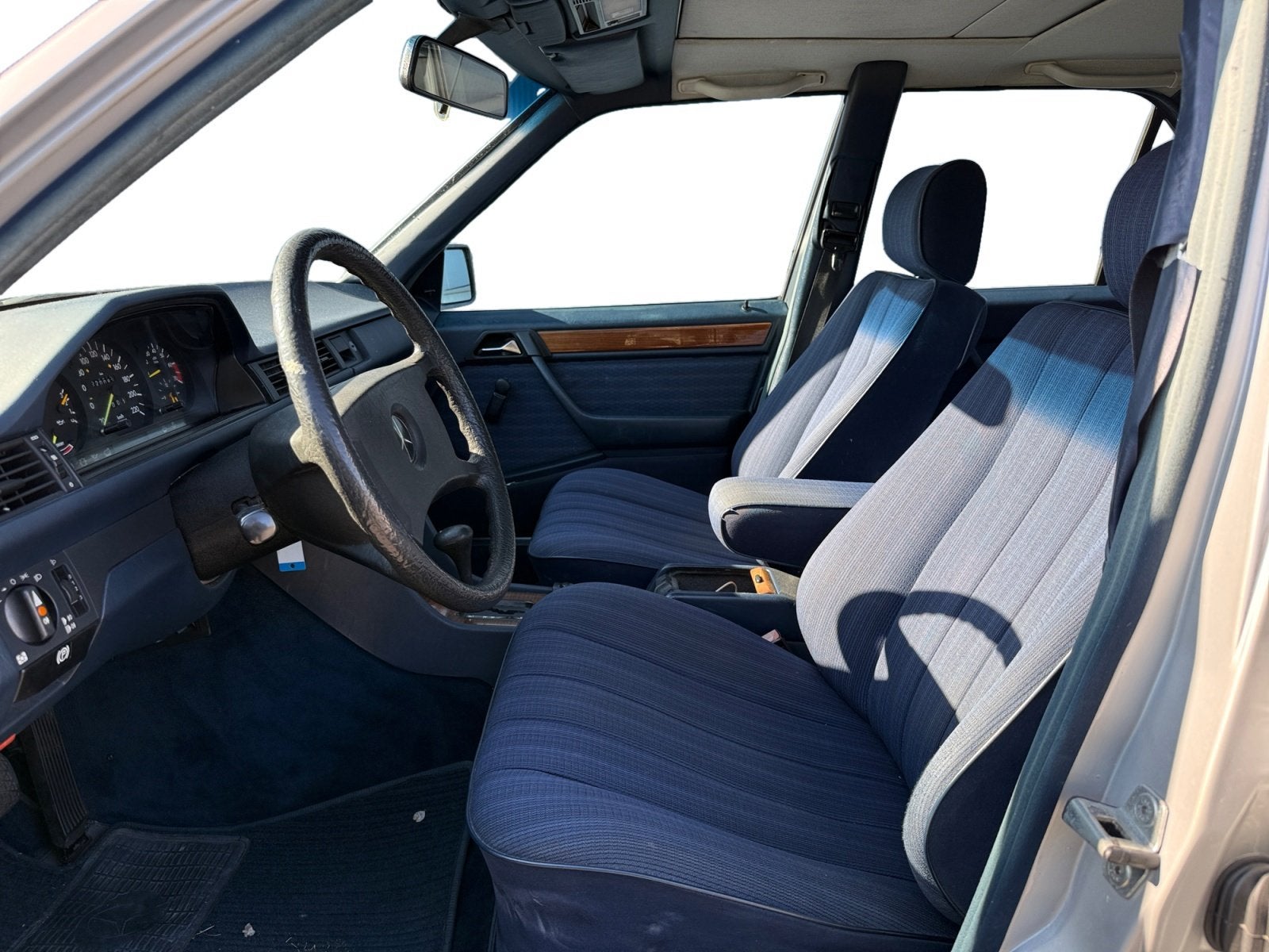 Mercedes-Benz 200-500 (W124) 230 E | Automaat | Oldtimer, Auto's, Automaat, Gebruikt, 132 pk, Bedrijf