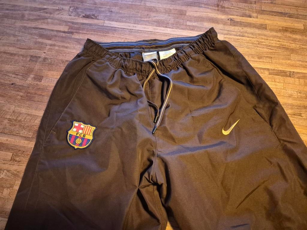 Nike Gevoerde Broek Maat S - Donkerbruin, 105 cm, Bruin, Nike, Ophalen of Verzenden, Gedragen