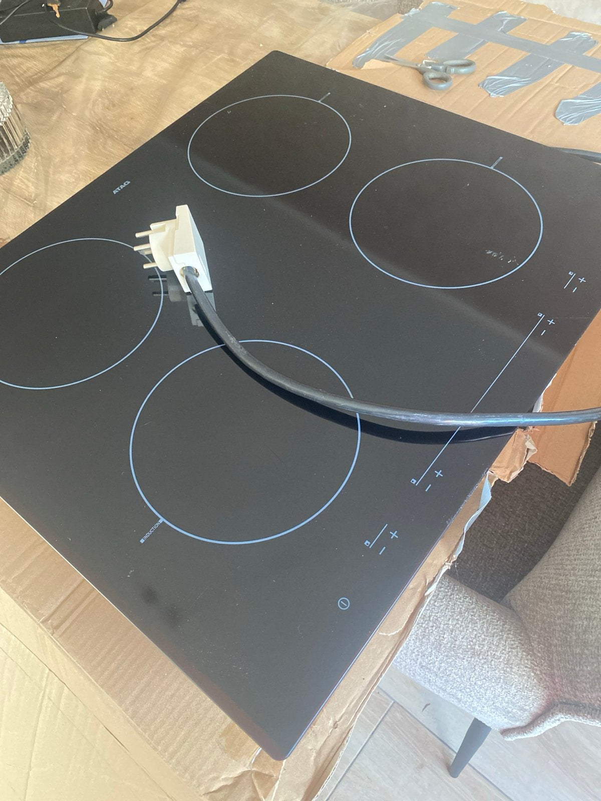 ATAG inductiekookplaat met 4 kookzones, Gebruikt, Inductie, Vrijstaand, 4 kookzones