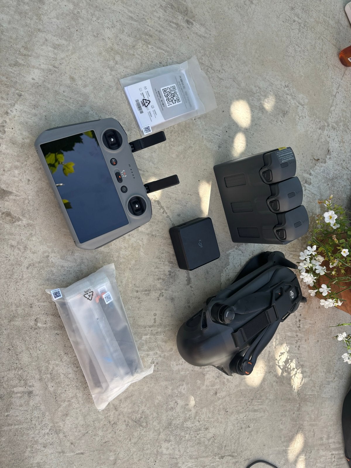 DJI Mavic 4 Pro Fly More Combo - Complete Drone Set, Extra accu('s), Ophalen of Verzenden, Zo goed als nieuw, DJI